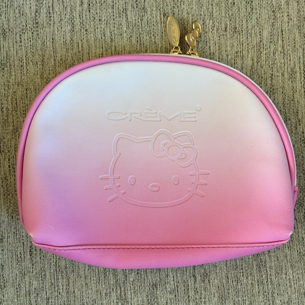 Hello Kitty Cremé Makeup‎ Bag